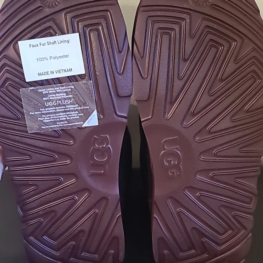 UGG boots - Picture 3 of 7